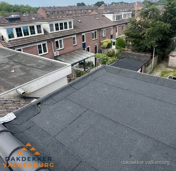 Dakinspectie plat dak aanbouw in Valkenburg Dakinspectie plat dak aanbouw in Valkenburg